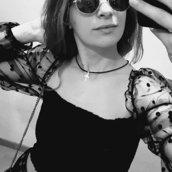 Polka Dot Balloon Sleeve Blouse - Picture 6 of 12